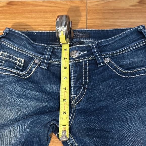 Silver Suki Capris - Picture 4 of 9